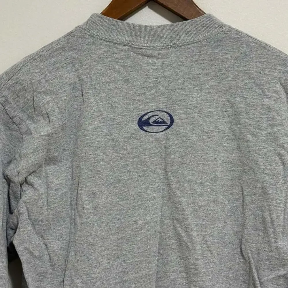 Vintage Quiksilver Y2K Graphic Long Sleeve Tee Grey